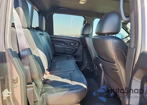 2019 Nissan Titan Platinum Reserve z USA, uszkodzony, nr VIN 1N6AA1E67KN529291